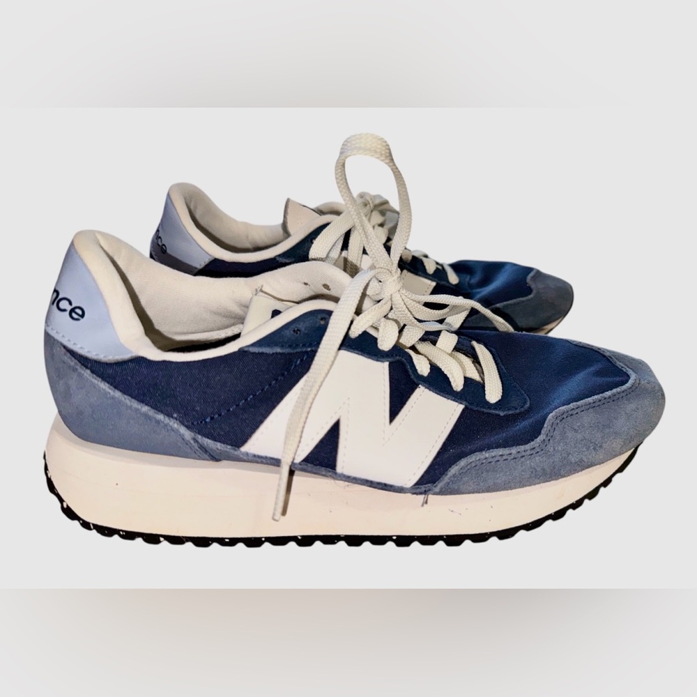 New Balance Blue and White 237 Sneakers size 9
